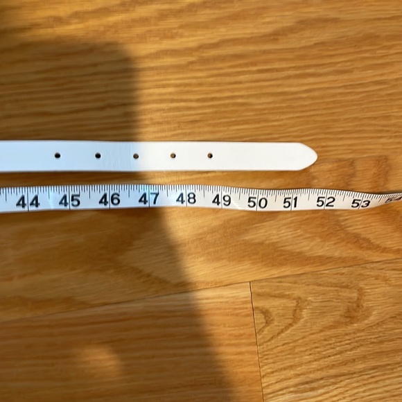 Torrid white belt size 2  2X 18 to 20 - Picture 11 of 12